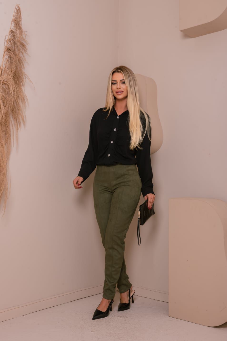 Calça Feminina Suede Verde em Material Premium – Suede Verde